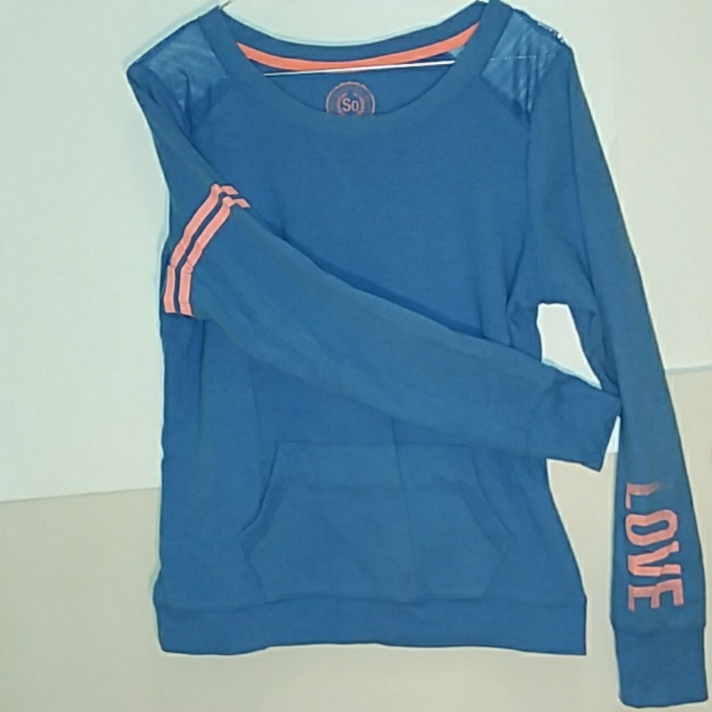 Long sleeved shirt